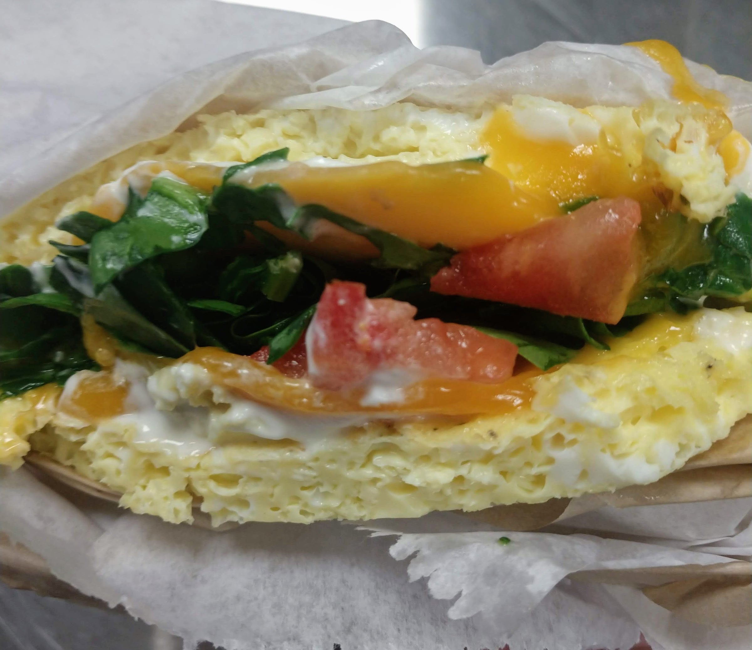 Egg, Spinach & Cheddar Breakfast Sandwich